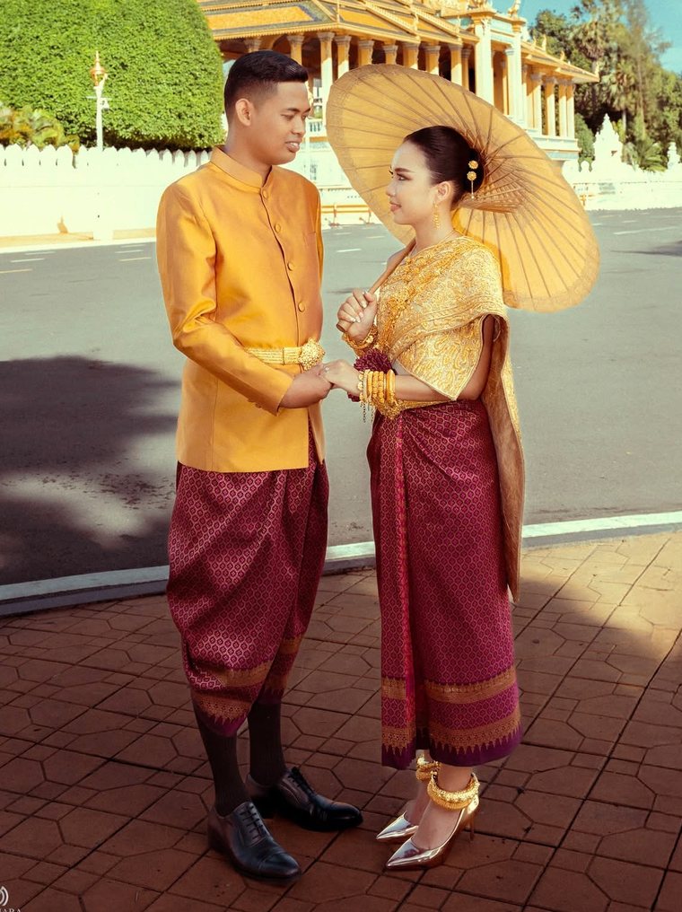 Sothea & Leakhena